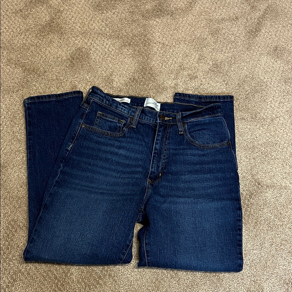 Universal Threads Blue Jeans